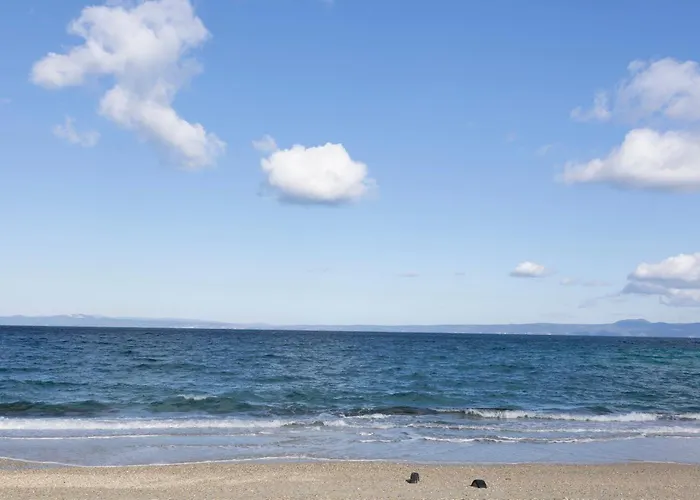 Kapa Maisonette - Beachfront, 3 Min Walk To Mamalouka Hanioti