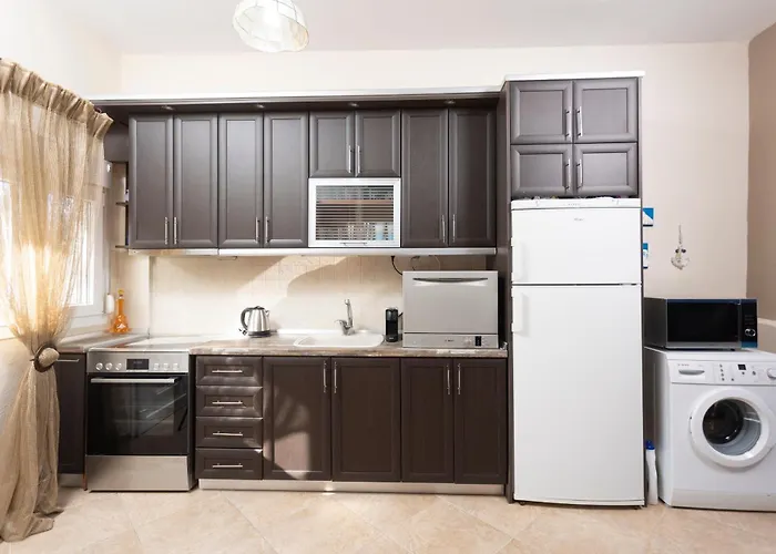 Kapa Maisonette - Beachfront, 3 Min Walk To Mamalouka * Hanioti