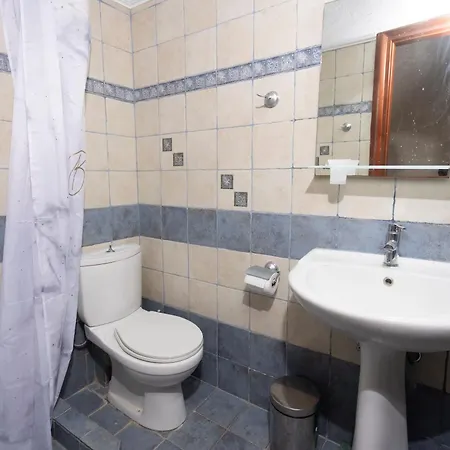 Kapa Maisonette - Beachfront, 3 Min Walk To Mamalouka Ханиоти