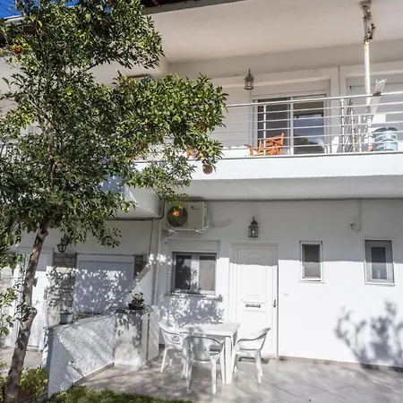 Kapa Maisonette - Beachfront, 3 Min Walk To Mamalouka * Ханиоти