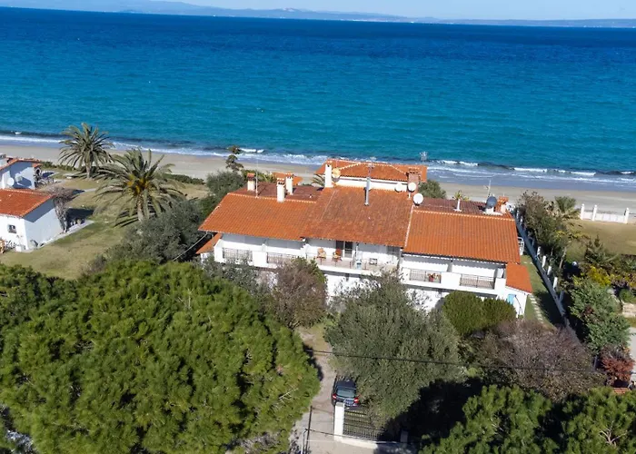 Kapa Maisonette - Beachfront, 3 Min Walk To Mamalouka
