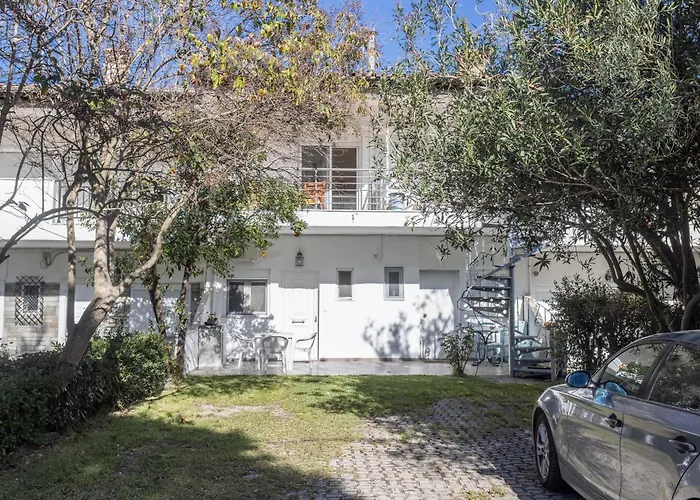 Daire Kapa Maisonette - Beachfront, 3 Min Walk To Mamalouka Chaniotis